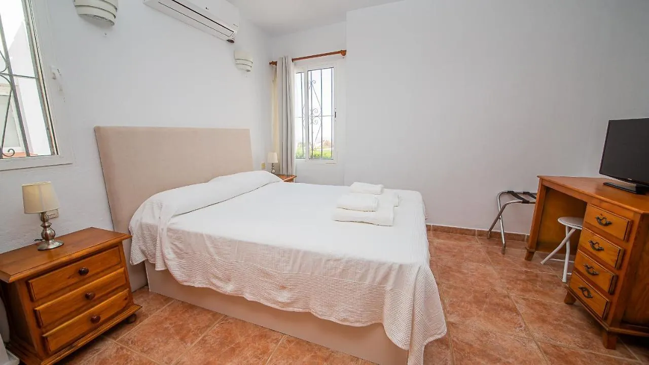 Amber Manor No 7 Apartment Manilva 0*,  Spain